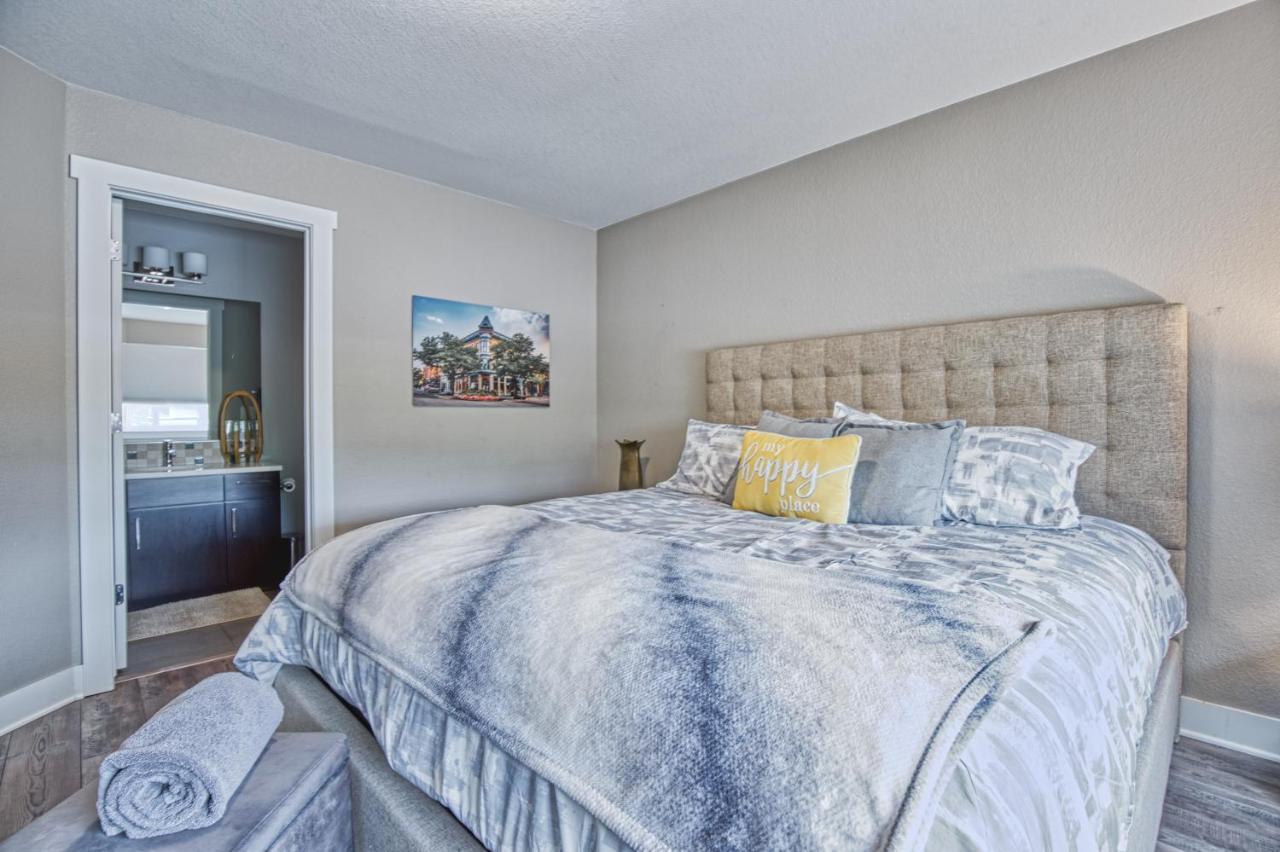Modern Townhome Near Old Town, Breweries, & River! Fort Collins Zewnętrze zdjęcie