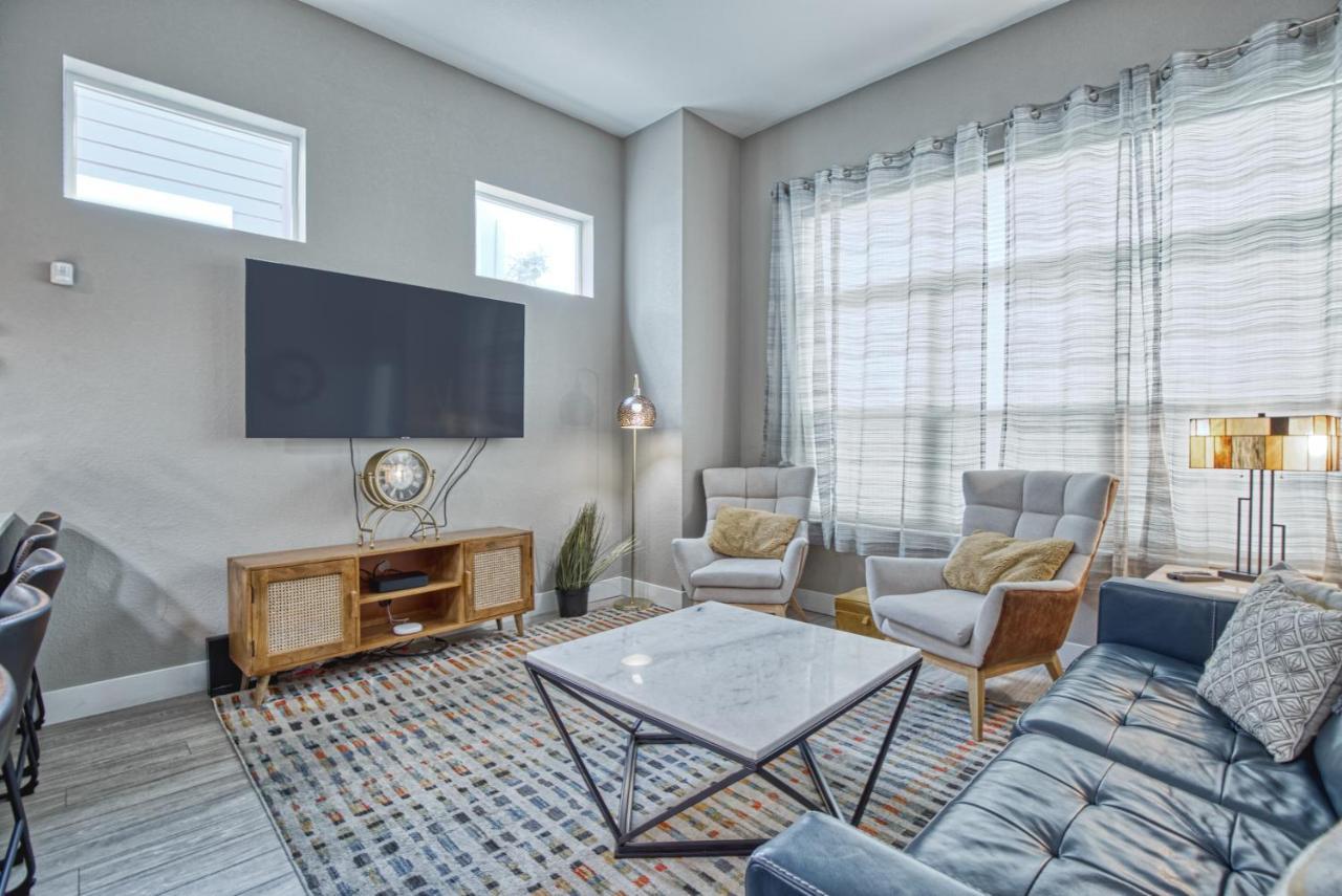 Modern Townhome Near Old Town, Breweries, & River! Fort Collins Zewnętrze zdjęcie