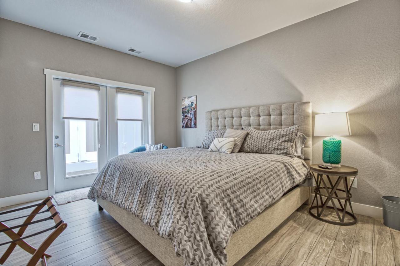 Modern Townhome Near Old Town, Breweries, & River! Fort Collins Zewnętrze zdjęcie